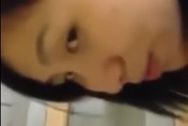 一天的周末，某个高中生的热情录像带。